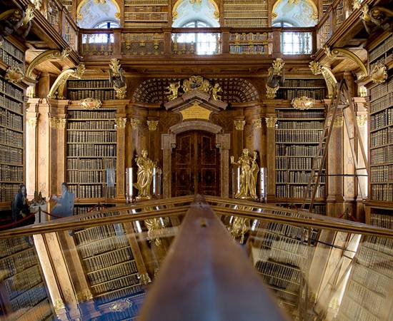 BIBLIOTECA DA ABADIA DE MELK